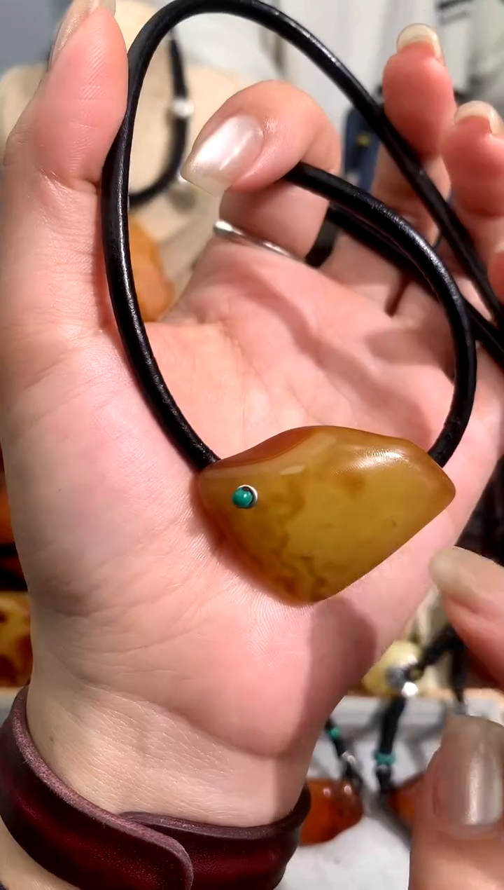 【闪购商品】蜜蜡裸石未镶嵌似玉