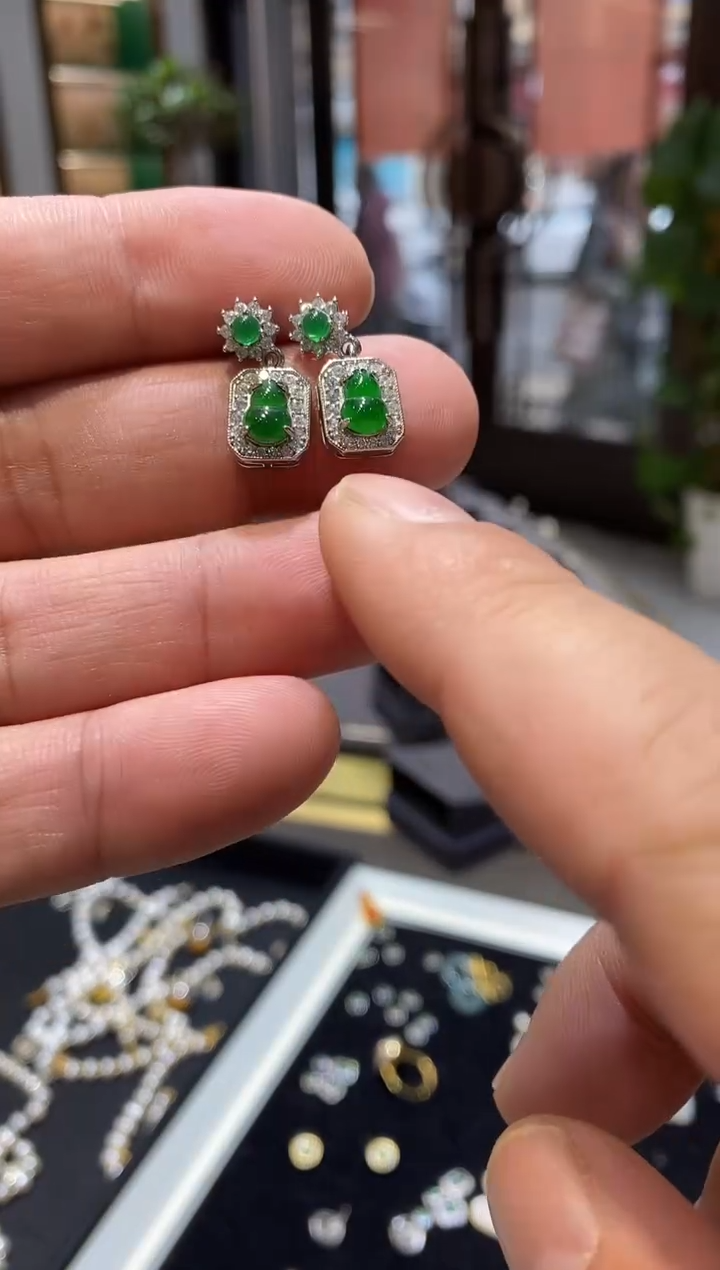 【闪购商品】翡翠颈饰银S925镶嵌亏米福利