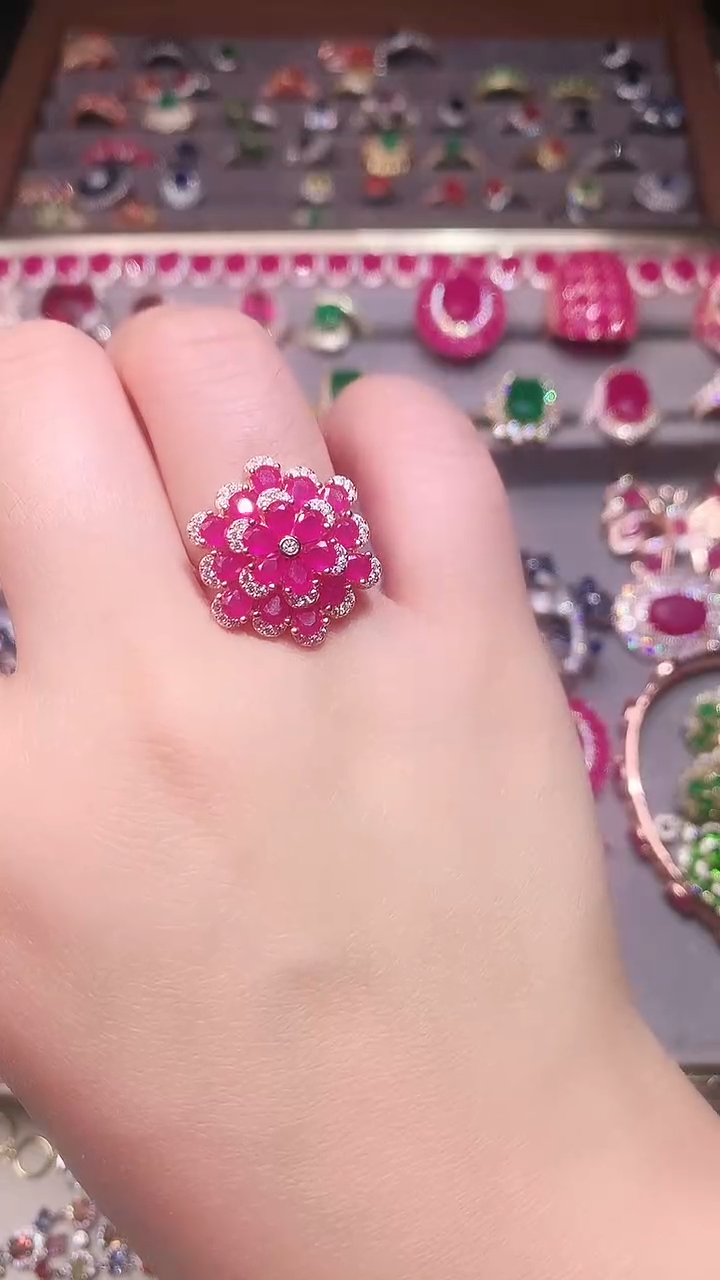 银S925镶嵌戒指红宝石.....