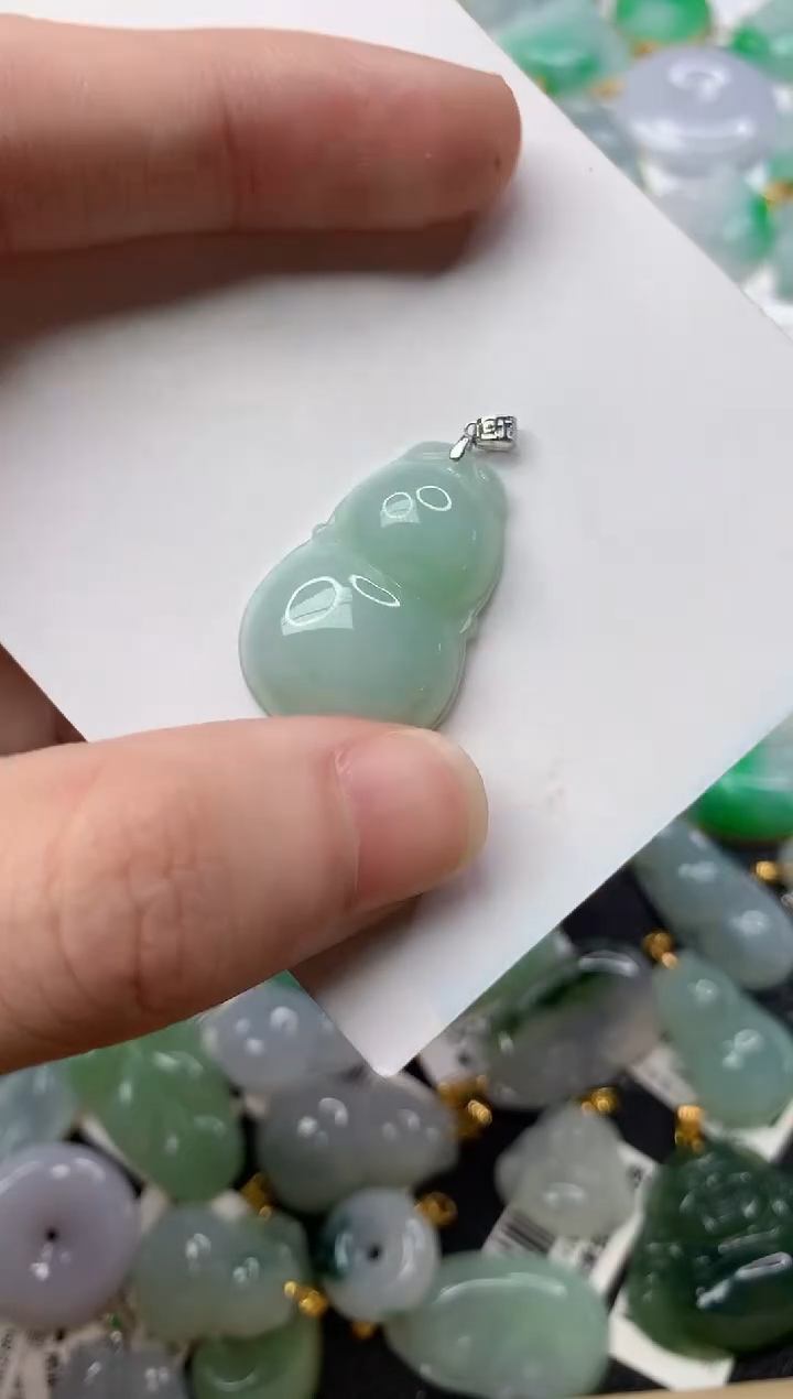 【闪购商品】翡翠颈饰18K金镶嵌9...........