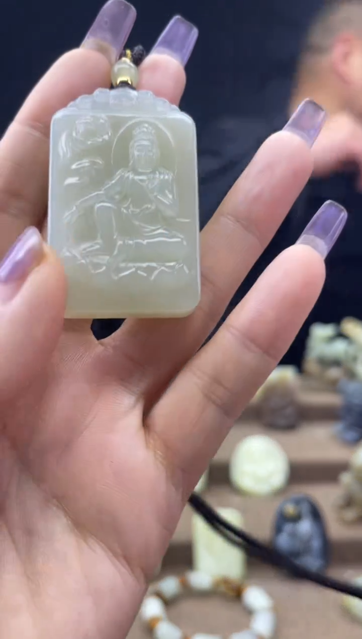 颈饰未镶嵌和田玉1