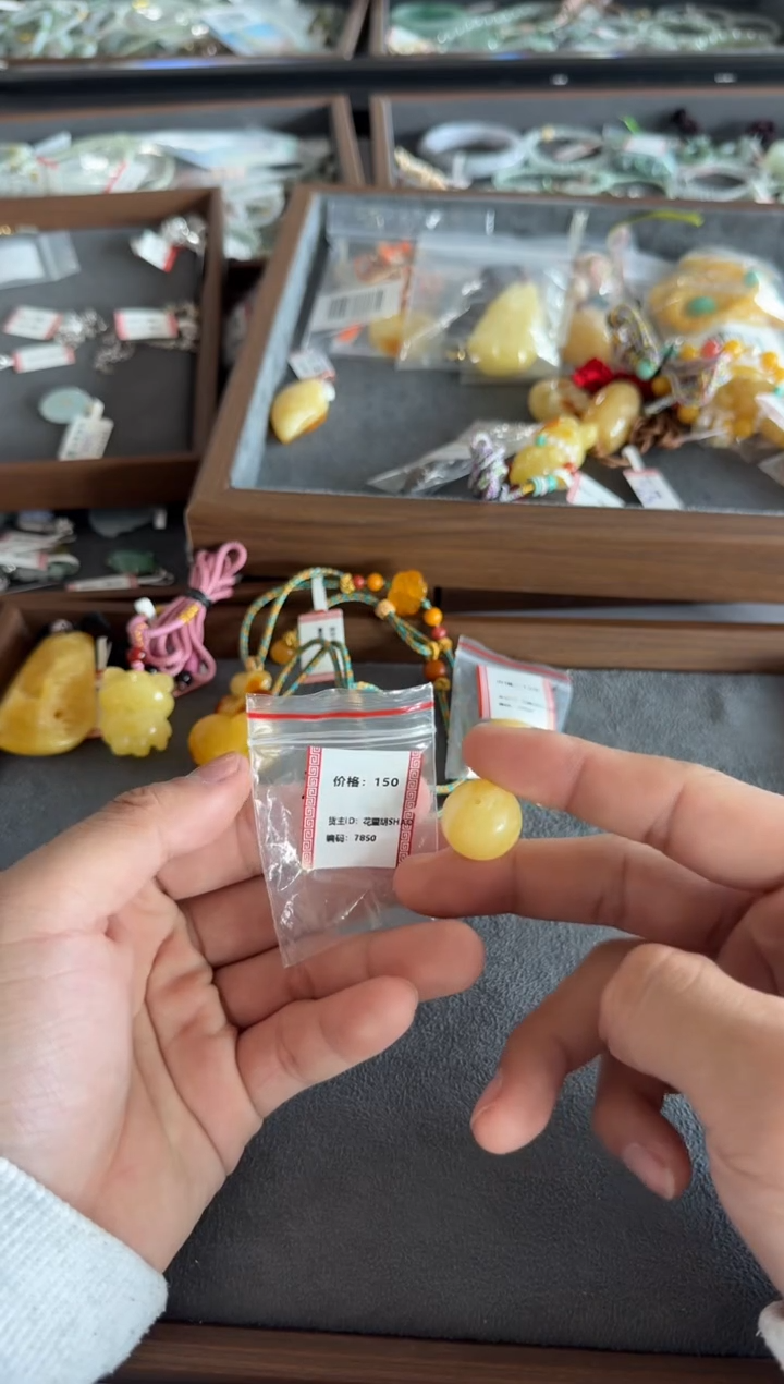 蜜蜡颈饰未镶嵌7850号买断