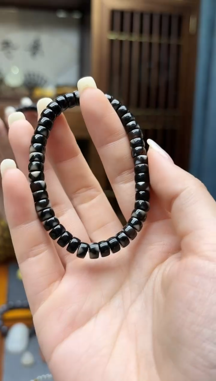 挂件玛瑙/玉髓（覆膜）未镶嵌玛瑙直切手串JYD