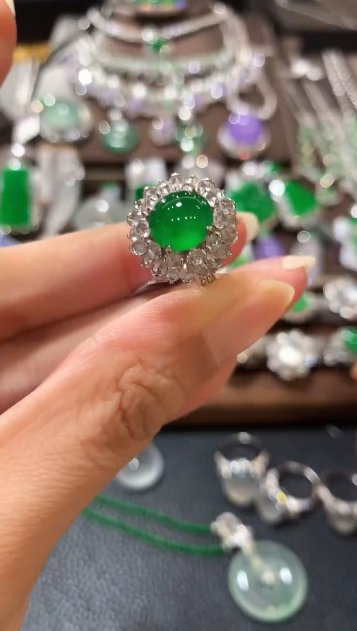 18K金镶嵌戒指翡翠n26  