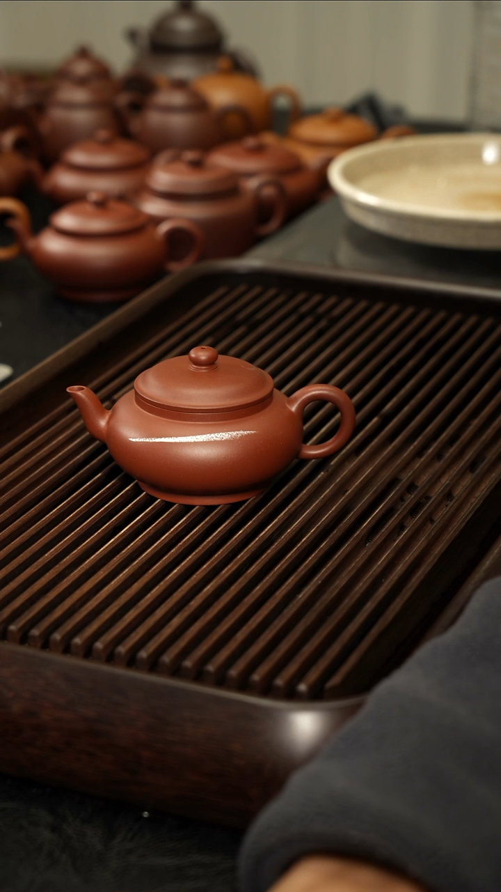 茶壶紫砂哒*盖子微微松的允卿宫灯