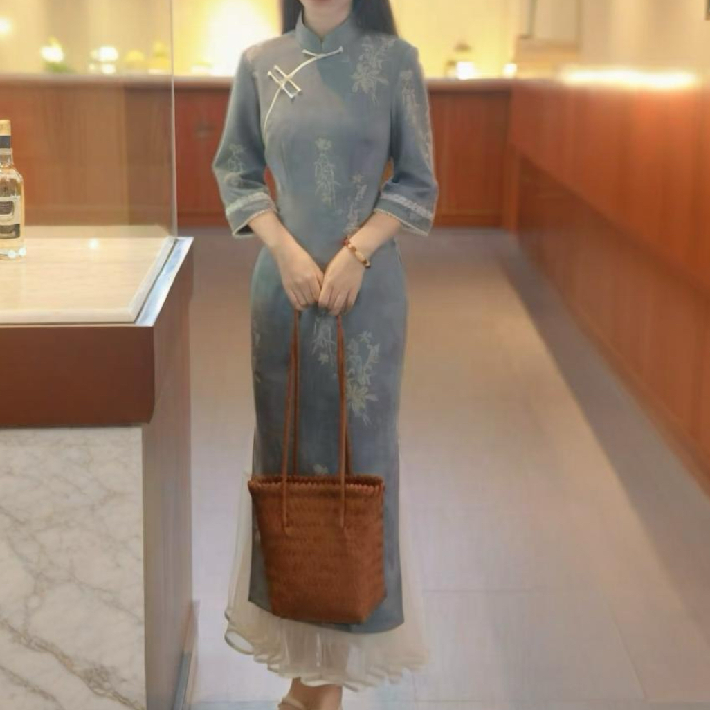 俏娘鱼粉色素雅旗袍新中式女年轻款2025秋季新款麂皮绒古法倒大袖