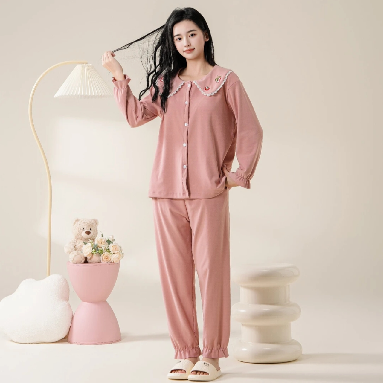 22-秋冬季娃娃领可家居可外出套装