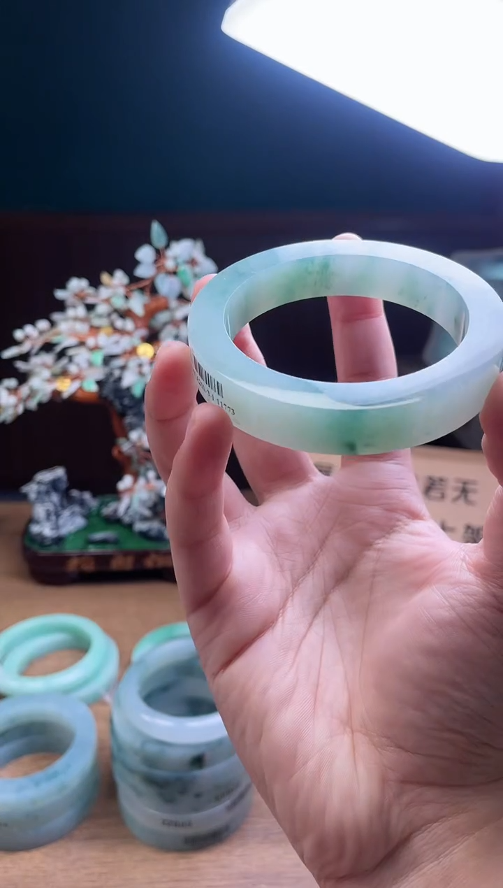 【闪购商品】定制翡翠手镯未镶嵌定制