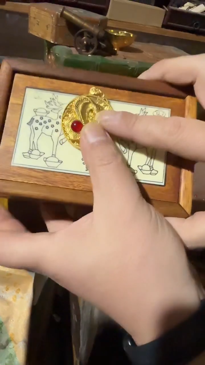木       小鹿盒子带牌子