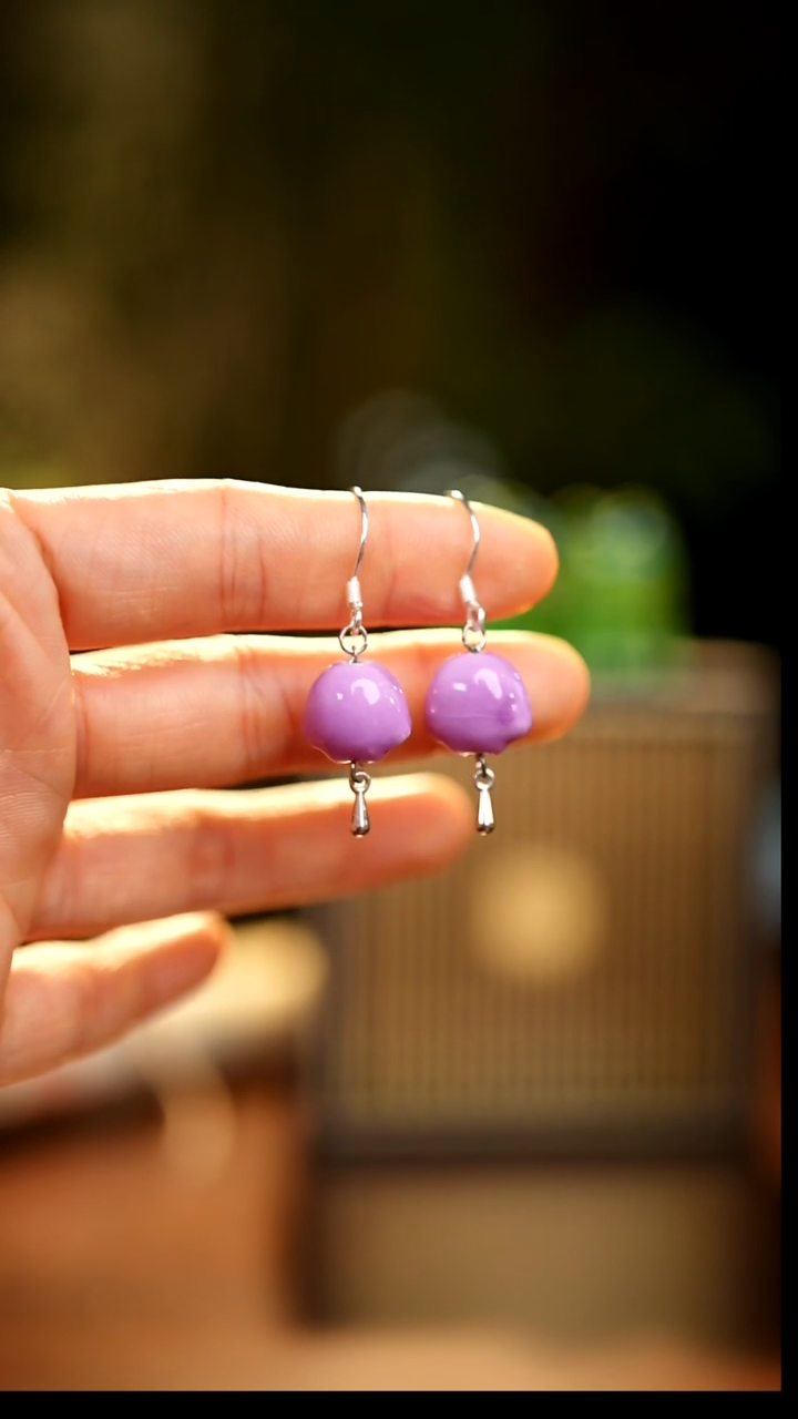 刺绣私人定制苗族手工Q9011