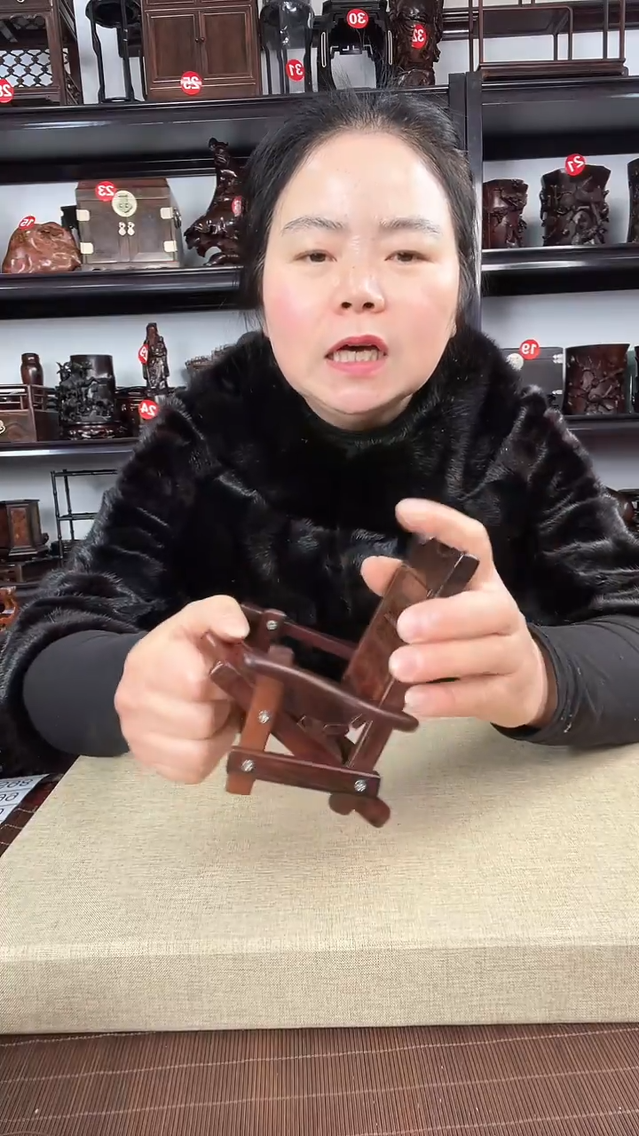 【闪购商品】木2850老李红木工艺品