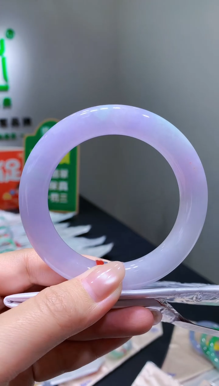 未镶嵌手镯翡翠-k37 天然缅甸A货翡翠59圆条 