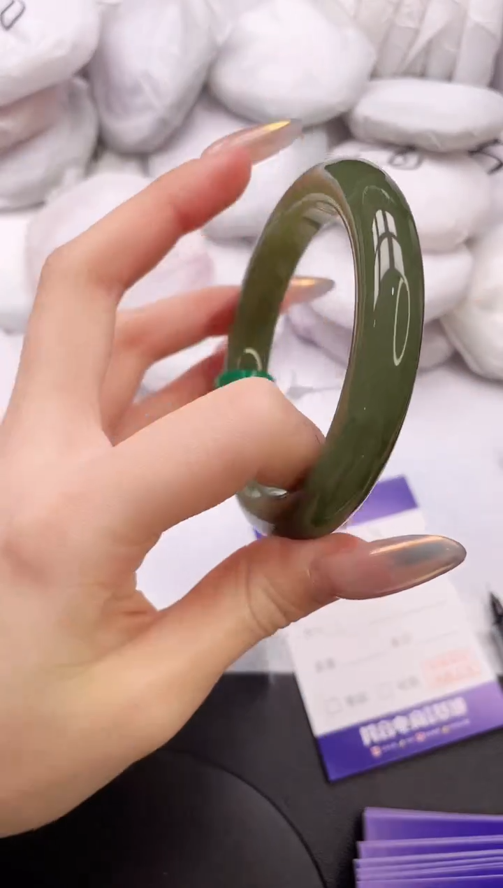 【闪购商品】和田玉手镯未镶嵌6K447-58