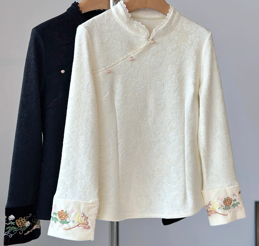 2025年新款秋冬加厚花纹上衣立领新中式秋冬厚款提花刺绣打底衫