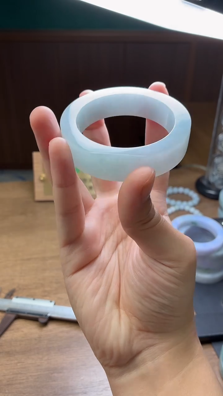 未镶嵌手镯定制翡翠大***7定制