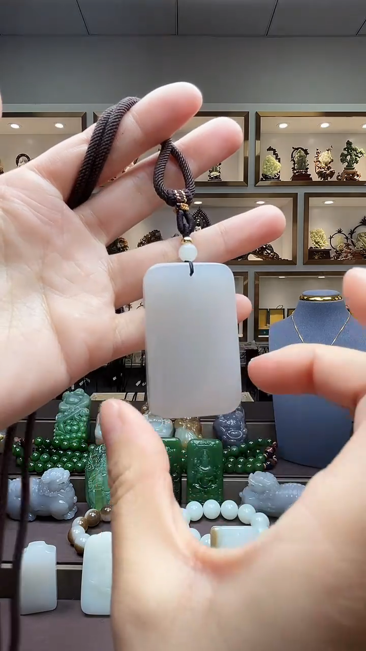 【闪购商品】和田玉颈饰未镶嵌苏