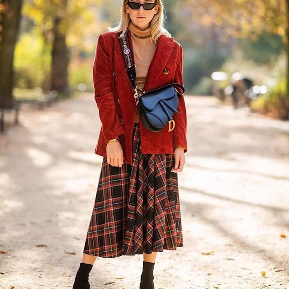 C121-140时尚气质甜美收腰女装华衣曼