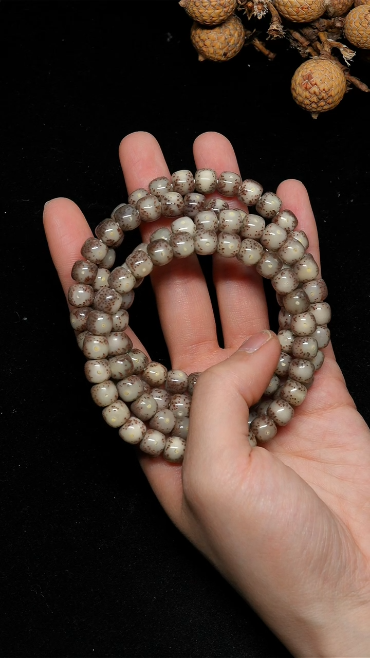 手串星月菩提紫气东来-8*7尺寸1073