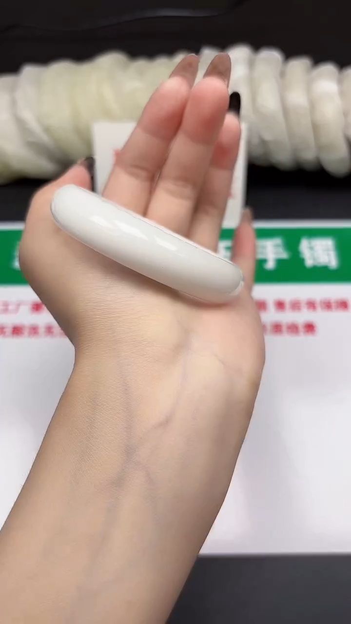 和田玉手镯未镶嵌247-3-54