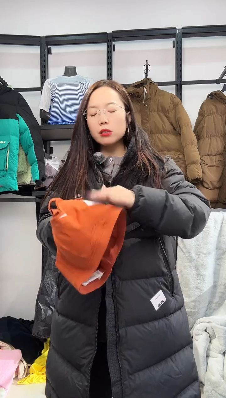 2528 闪购编码  运动卫衣裤以直播间过款为准 尺码  ·  