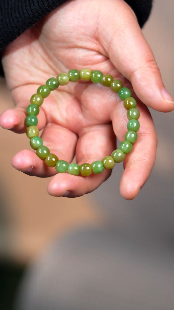 未镶嵌手链和田玉8mm黑羊洞碧玉