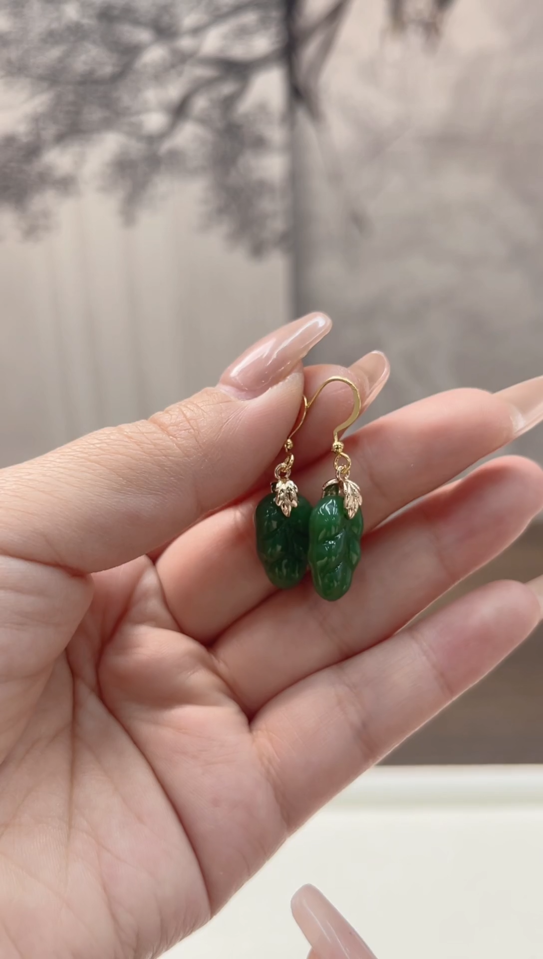 14K金镶嵌和田玉耳饰E962