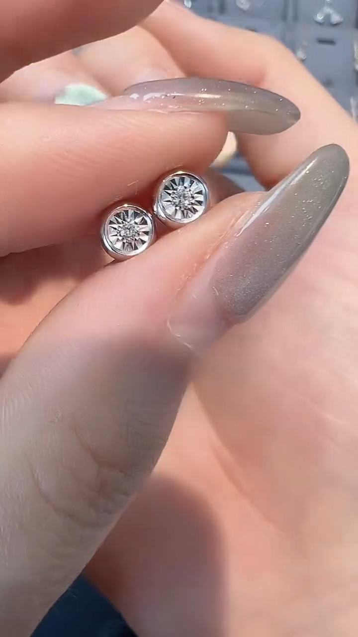 【闪购商品】钻石/18K金镶嵌泡泡车花耳钉