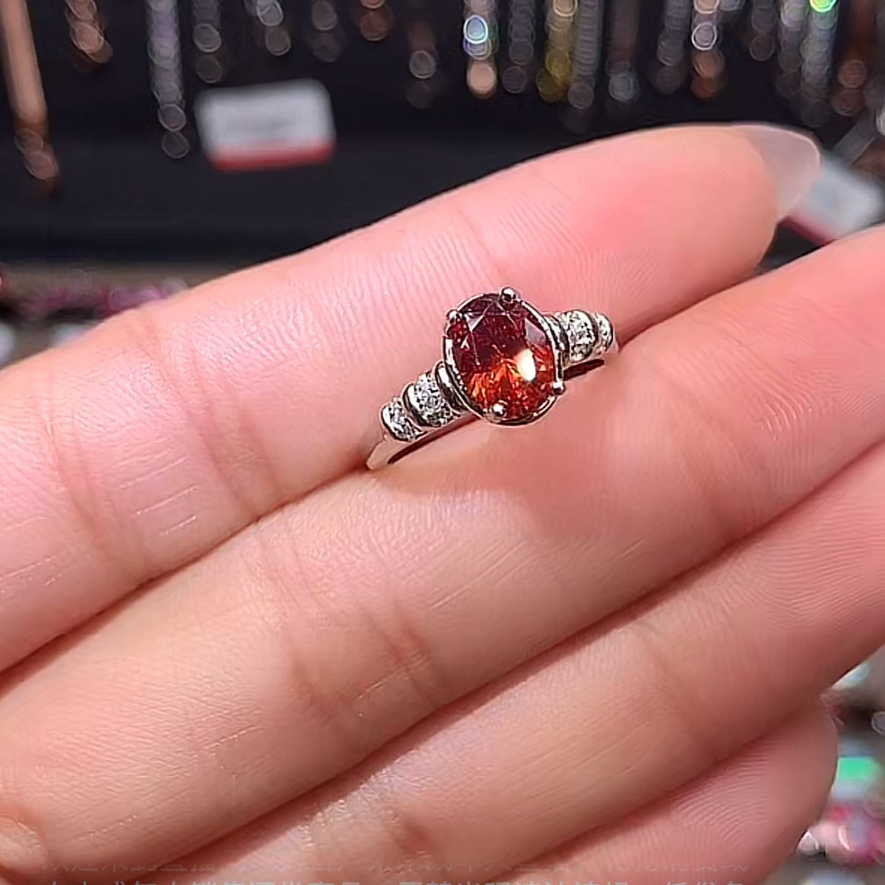 石榴石银镶戒指68