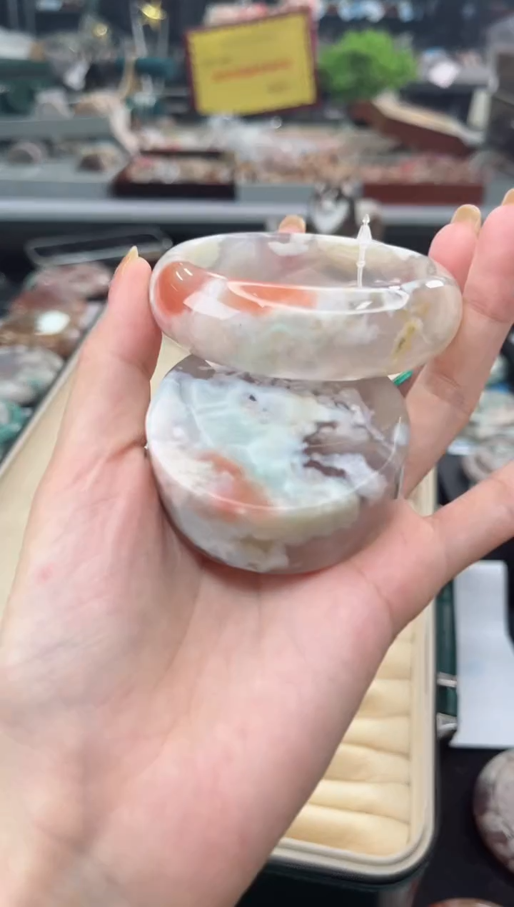 【闪购商品】石英质玉手镯未镶嵌56圈口（赠品镯心）6821045