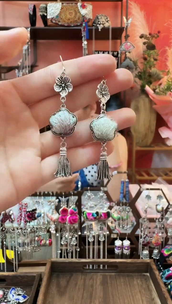 织绣云织谣民族风精美饰品   18