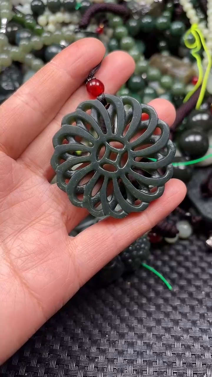 【闪购商品】和田玉颈饰未镶嵌1