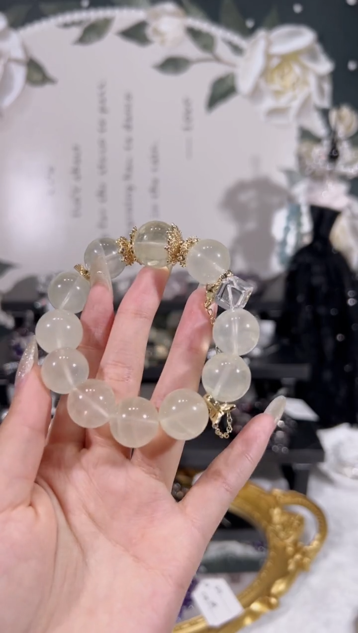 【闪购商品】水晶手链未镶嵌天然水晶默认微瑕 多样性发货发其一