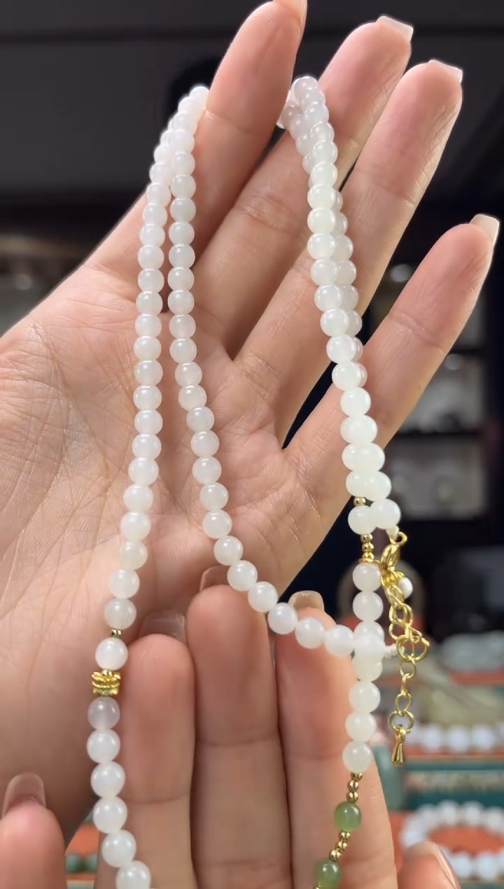 和田玉未镶嵌颈饰佩佩