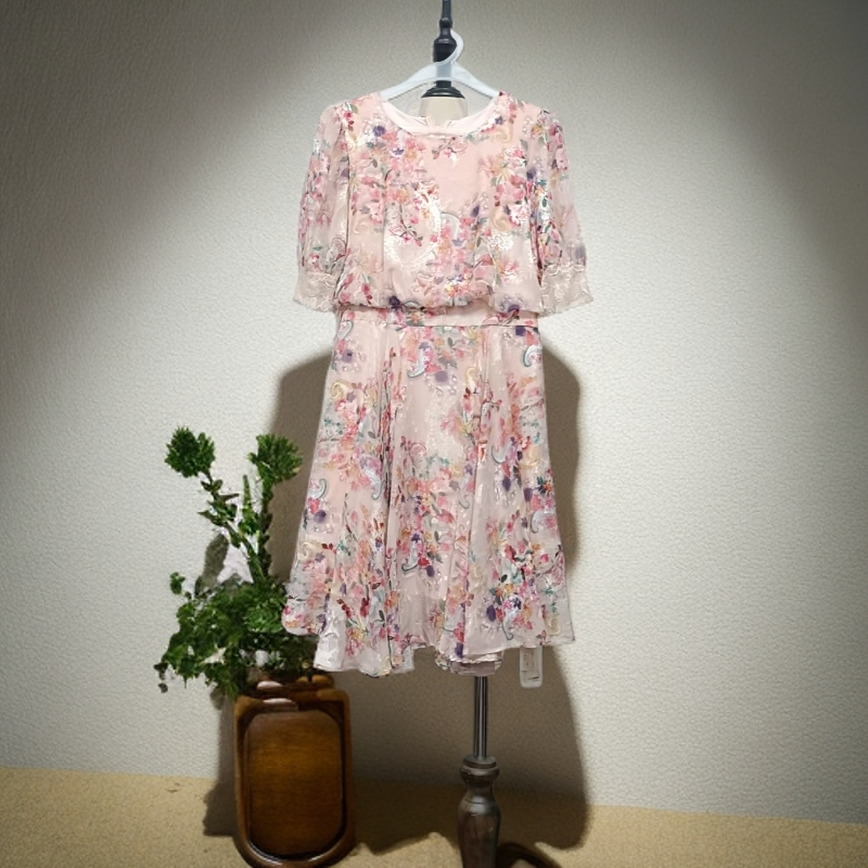 夏季新款时尚印花显瘦遮肉设计感连衣裙C144