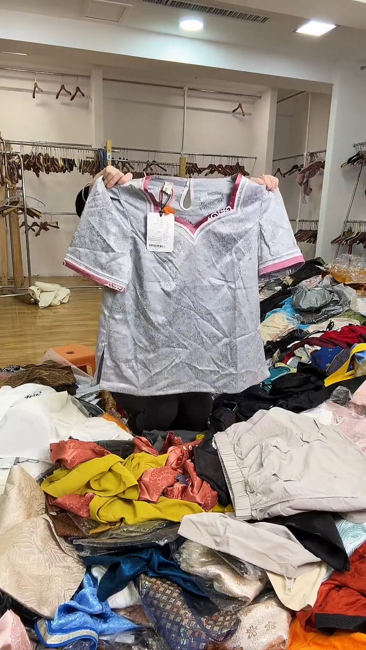 XL码      115-125斤