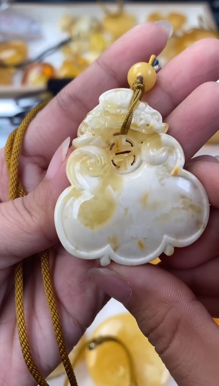 未镶嵌琥珀裸石天然琥珀蜜蜡