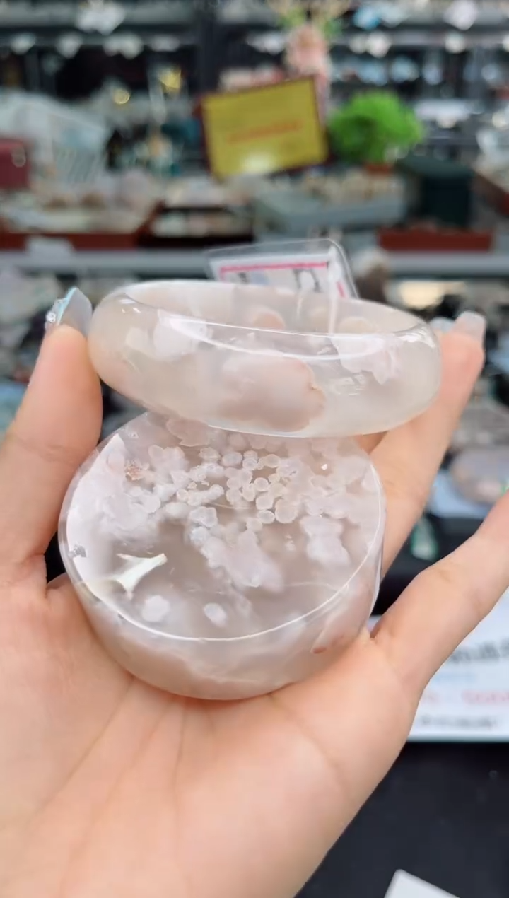 【闪购商品】石英质玉手镯未镶嵌61圈口（赠品镯心）3658092