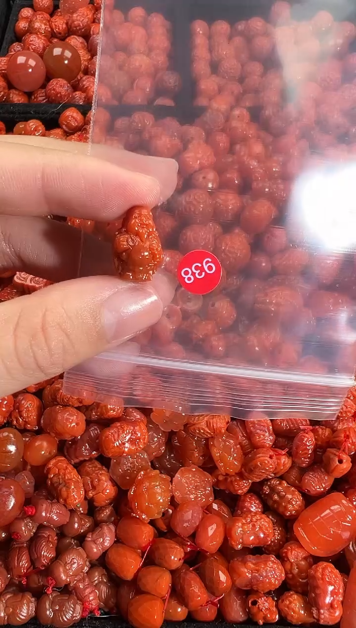 颈饰未镶嵌南红玛瑙11