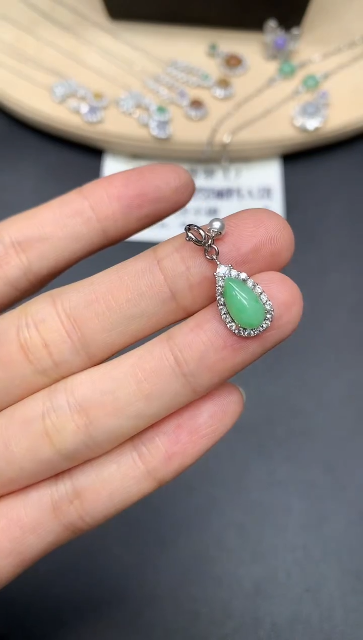 翡翠银S925镶嵌吊坠(不含链)水滴【无服务费】