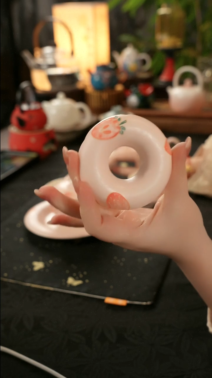 陶瓷茶具手绘草莓甜甜圈杯垫