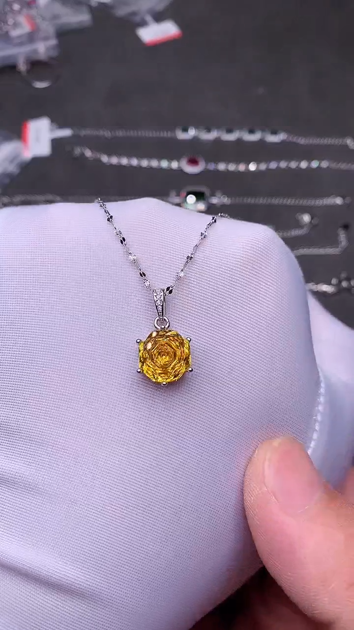 【闪购商品】彩色蓝宝石颈饰银S925镶嵌..........