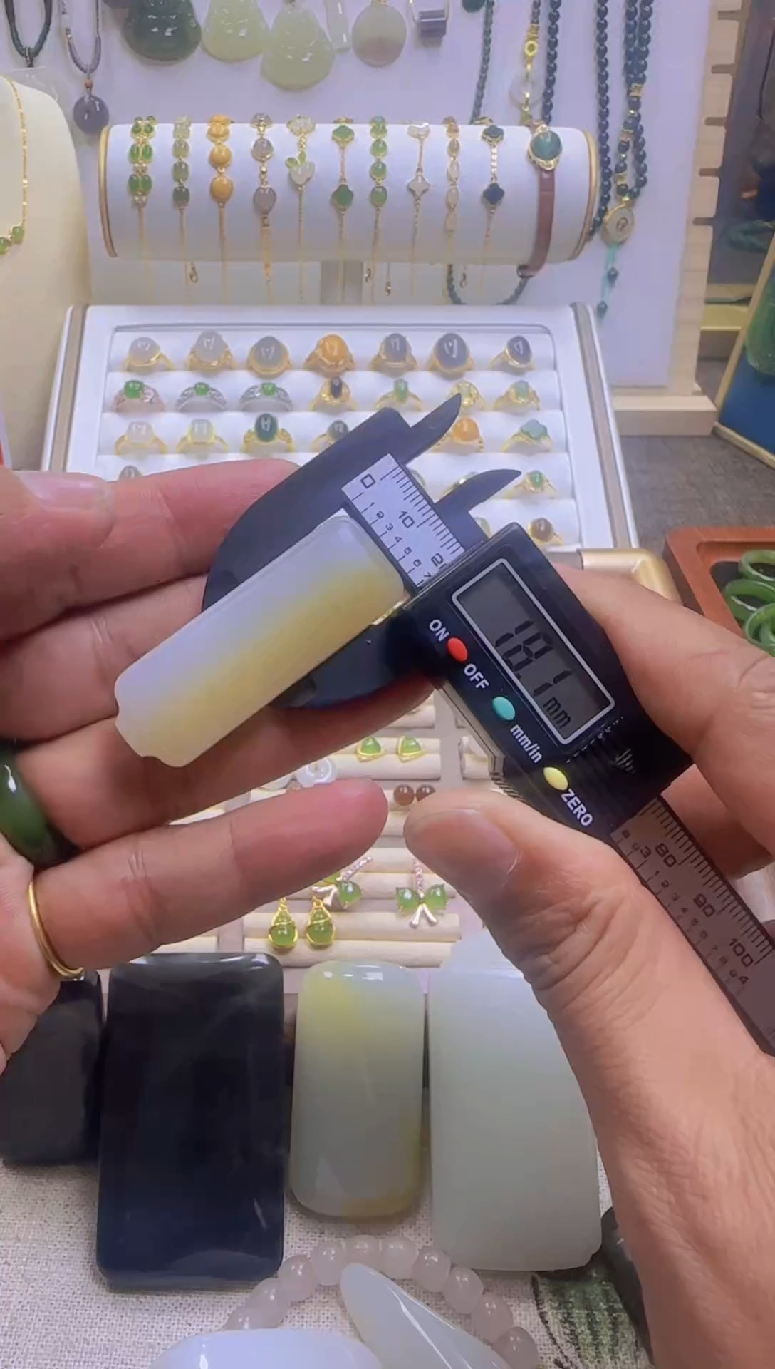 【闪购商品】和田玉耳饰未镶嵌糖白无事牌