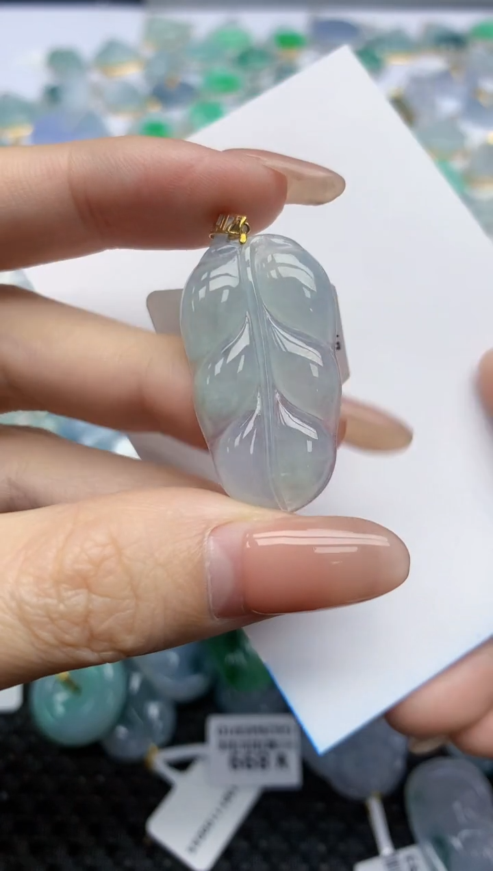 【闪购商品】翡翠挂件18K金镶嵌天然翡翠A货