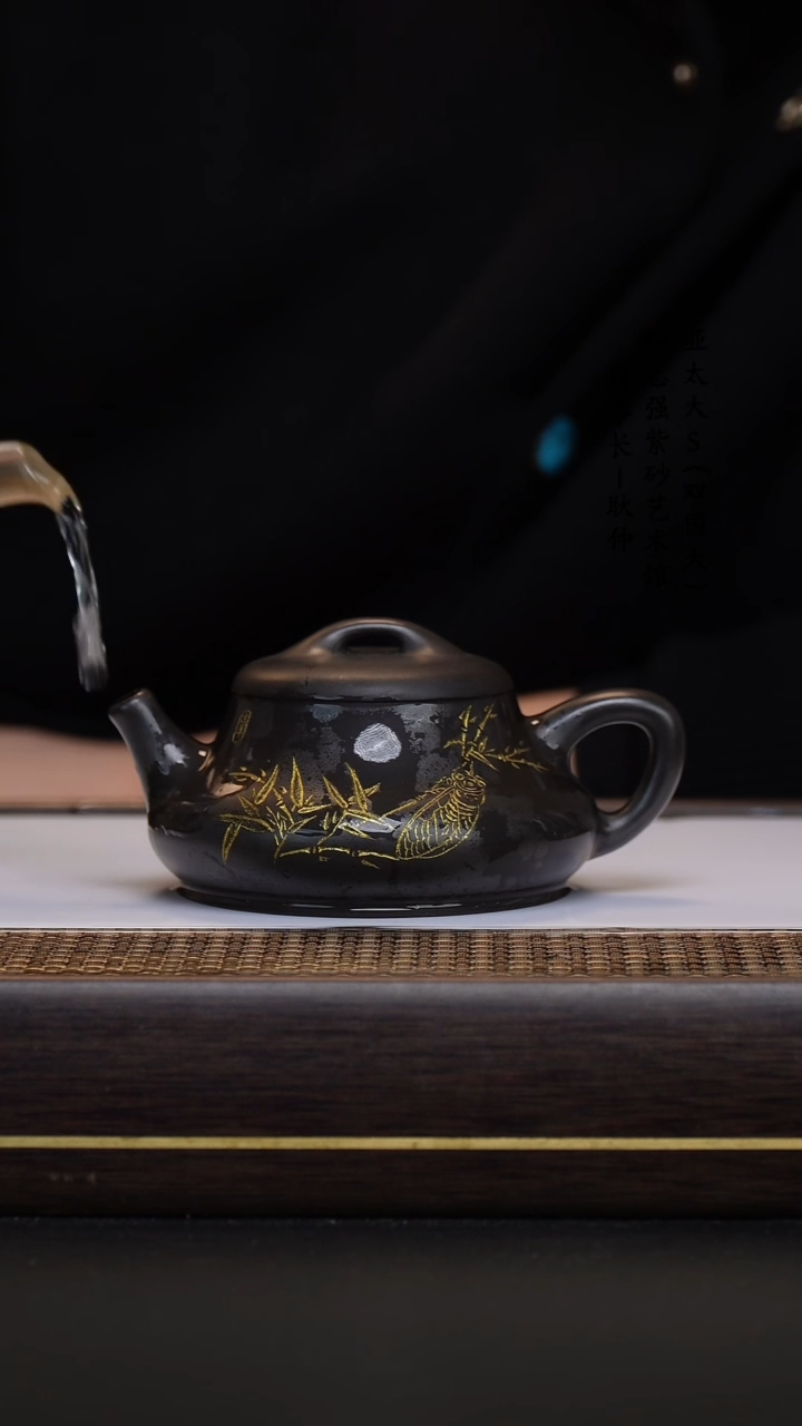 【闪购商品】紫砂茶壶克拉玛依黑柱础