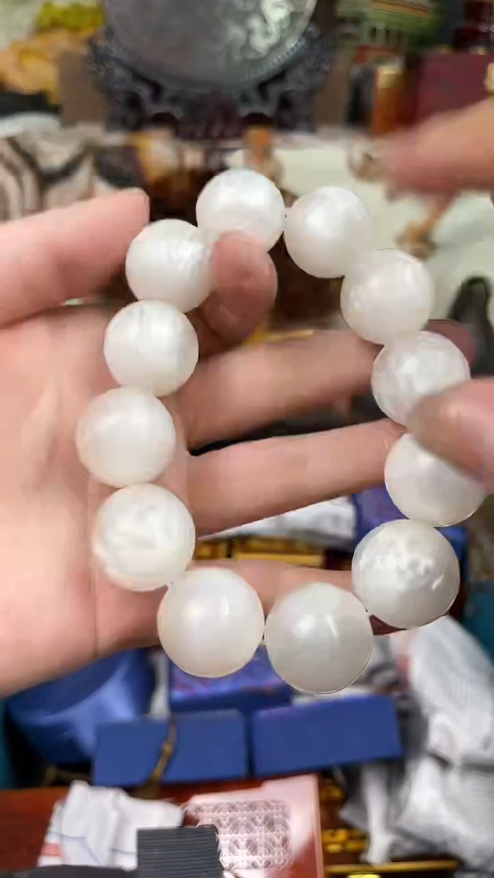 香榧木小月——————云木