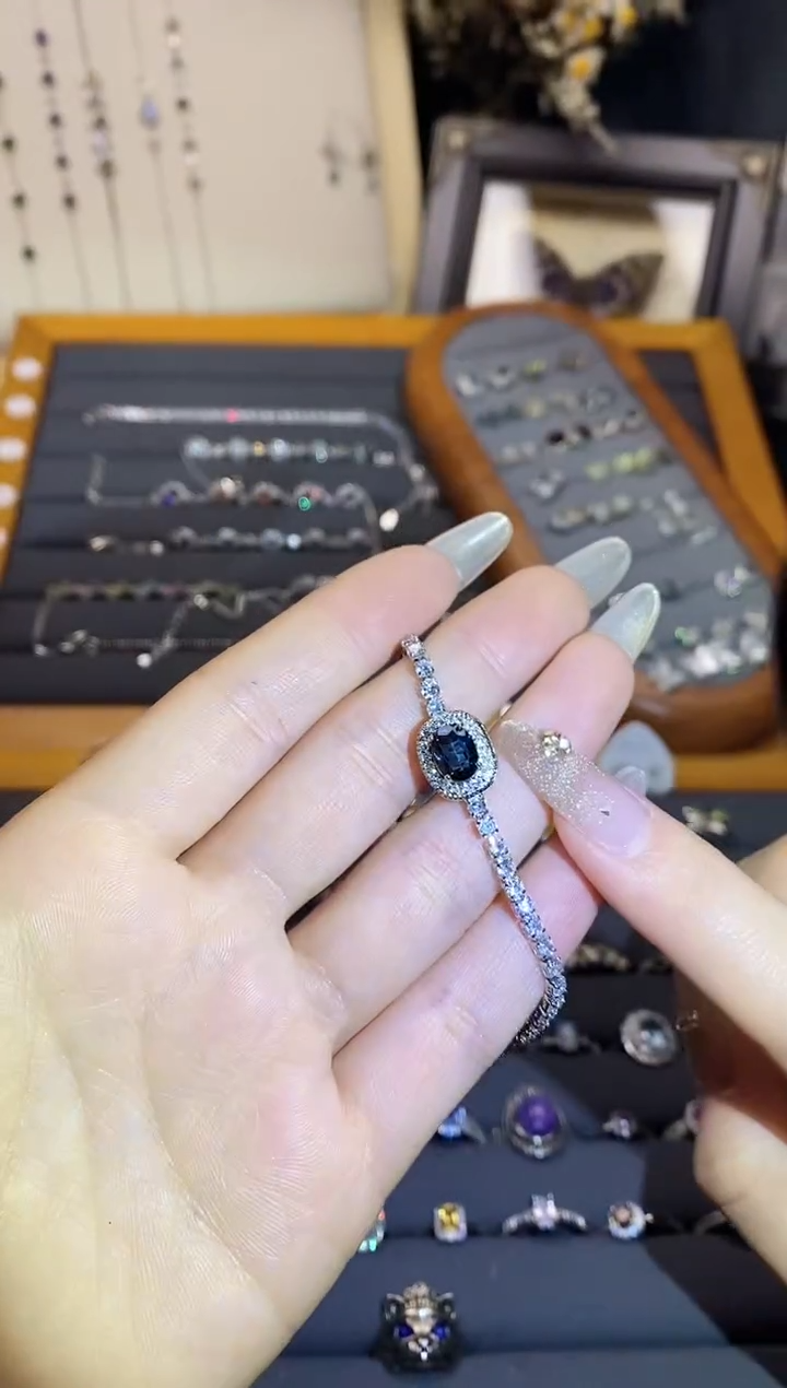 【闪购商品】水晶手链银S925镶嵌A101  