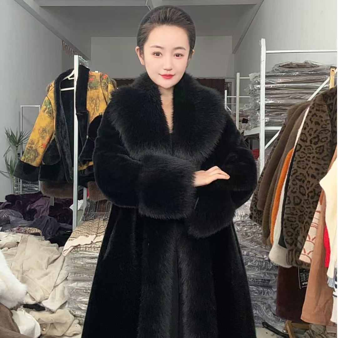[笑笑专属]冬季爆款大毛领气质新款貂绒外套修身显瘦D19