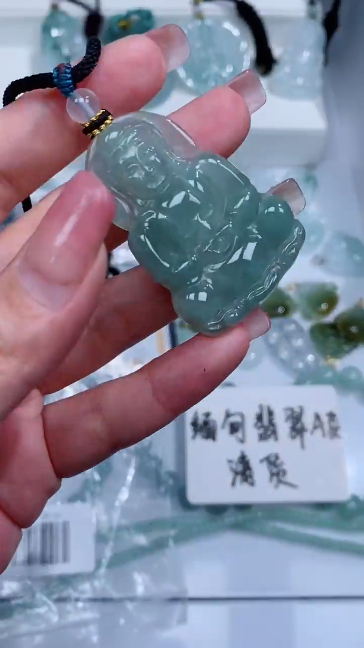 翡翠未镶嵌颈饰吊坠