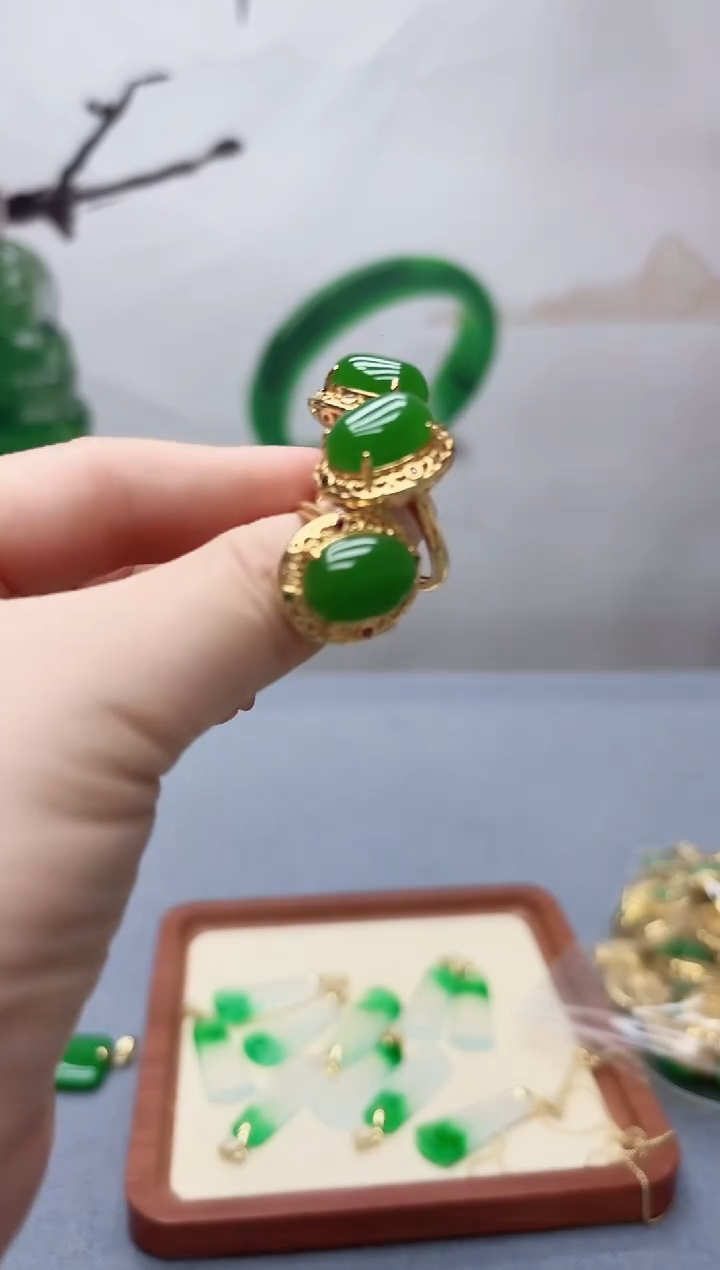 013编号俄七鸽子蛋戒指