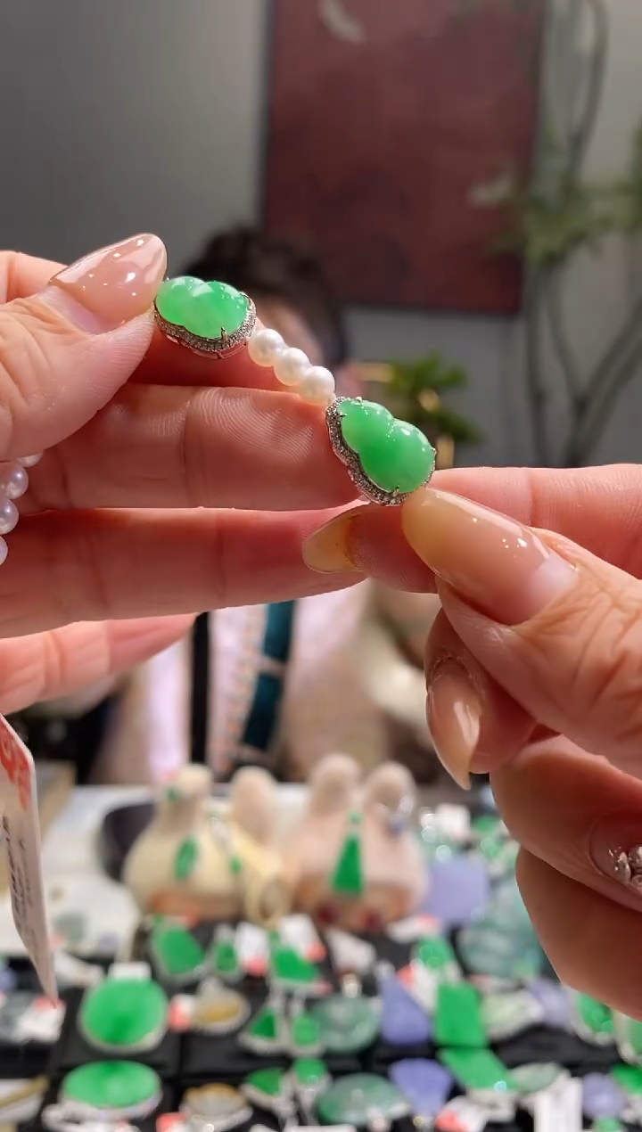 未镶嵌手链翡翠手链